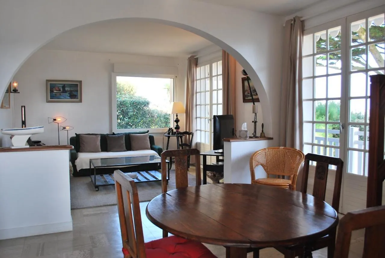 פלואסקט Ty Wezenn Maison A 30 M De La Mer, Location Du Samedi Au Samedi בית נופש